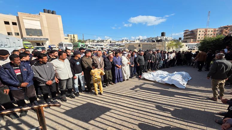 تشييع عدد من الشهداء جراء غارة إسرائيلية في خان يونس جنوب قطاع غزة